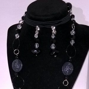 Black beaded jewelry set